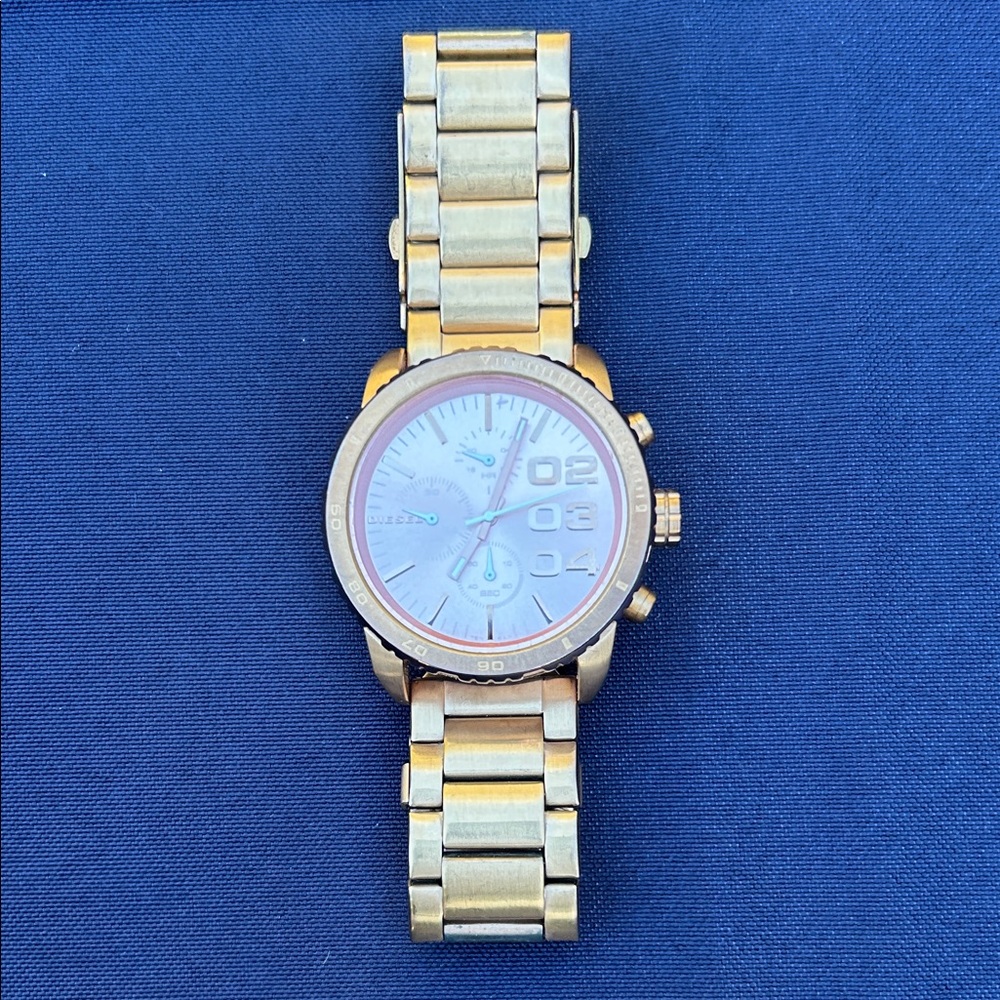 Diesel Rose Gold  Watch with rose gold Dial
